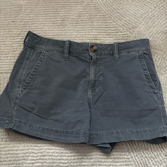 American Eagle Outfitters Super Stretch chinos gray shorts Sz 2 - Picture 2 of 9